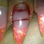Почему надо регулярно обновлять покрытие на ногтях